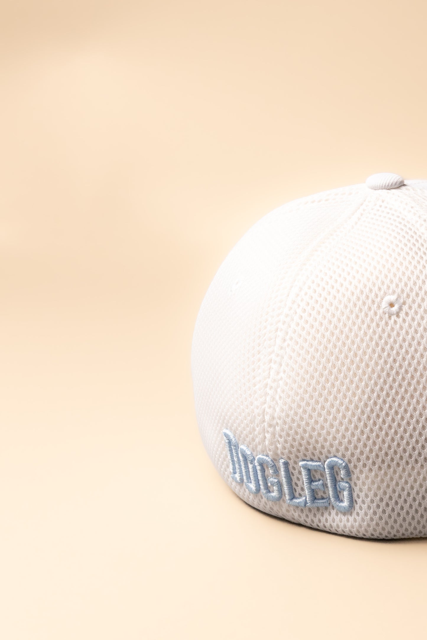 Casquette baseball de golf Dogleg blanche ciel — accessoire respirant alliant style et performance