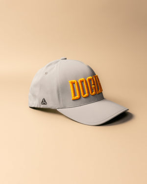 Casquette Sport de golf Dogleg gris — accessoire respirant et ajustable alliant style et performance
