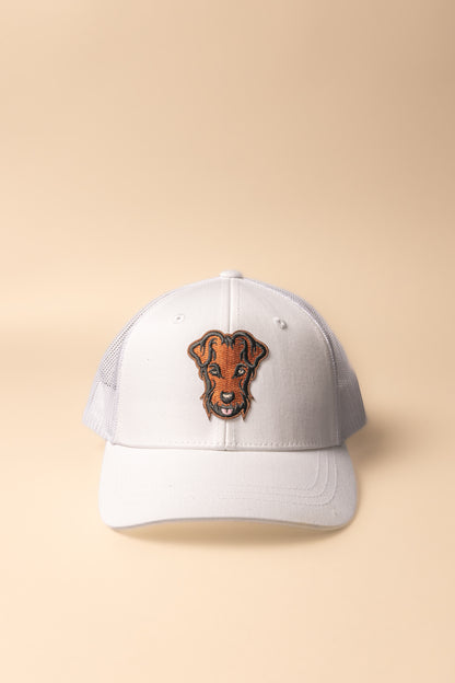 Casquette Trucker de golf Dogleg marron — accessoire respirant et ajustable alliant style et performance