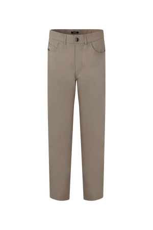 Pantalon de golf Dogleg Featherweight homme porté par un golfeur — léger respirant, golf Suisse