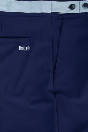 short de golf bleu Dogleg — tissu respirant et élégant pour golfeur suisse